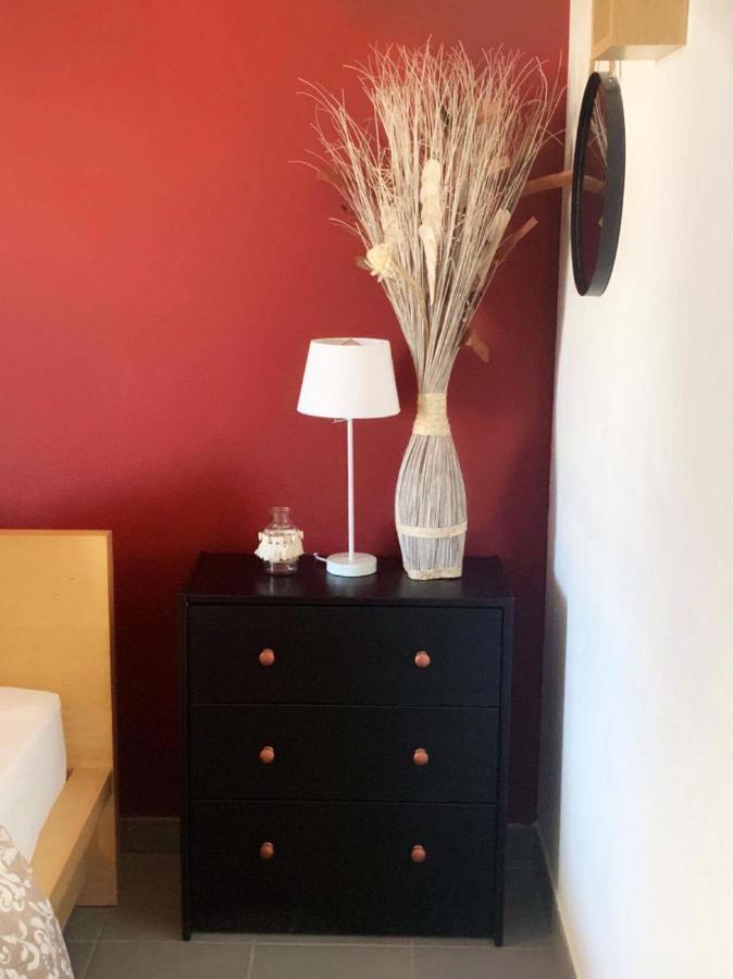 Appartement Lac rose - Parking, Métro, jusqu'à 4 personnes Marsiglia Esterno foto