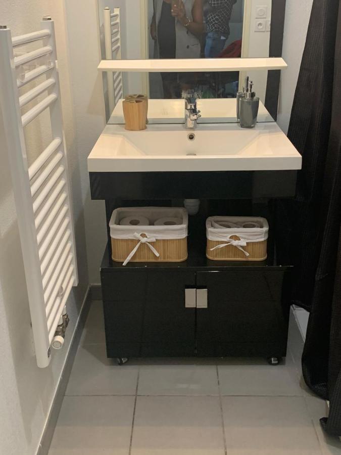 Appartement Lac rose - Parking, Métro, jusqu'à 4 personnes Marsiglia Esterno foto